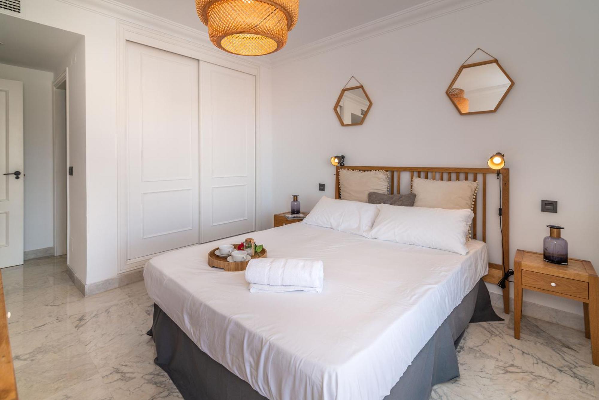 Apartamento Puerto Banus Piso Con Piscina, Garaje Y Padel