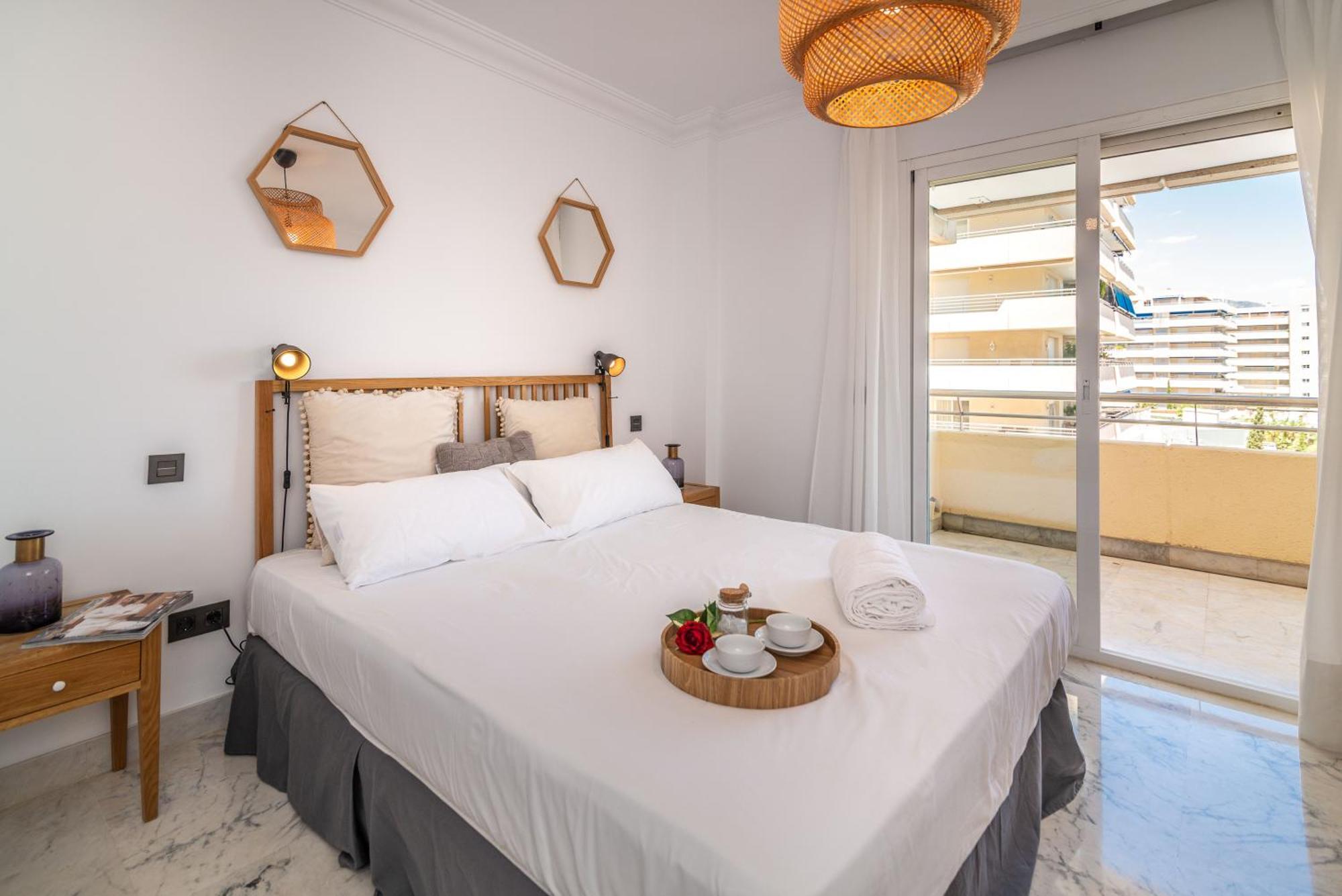 Puerto Banus Piso Con Piscina, Garaje Y Padel Apartment *