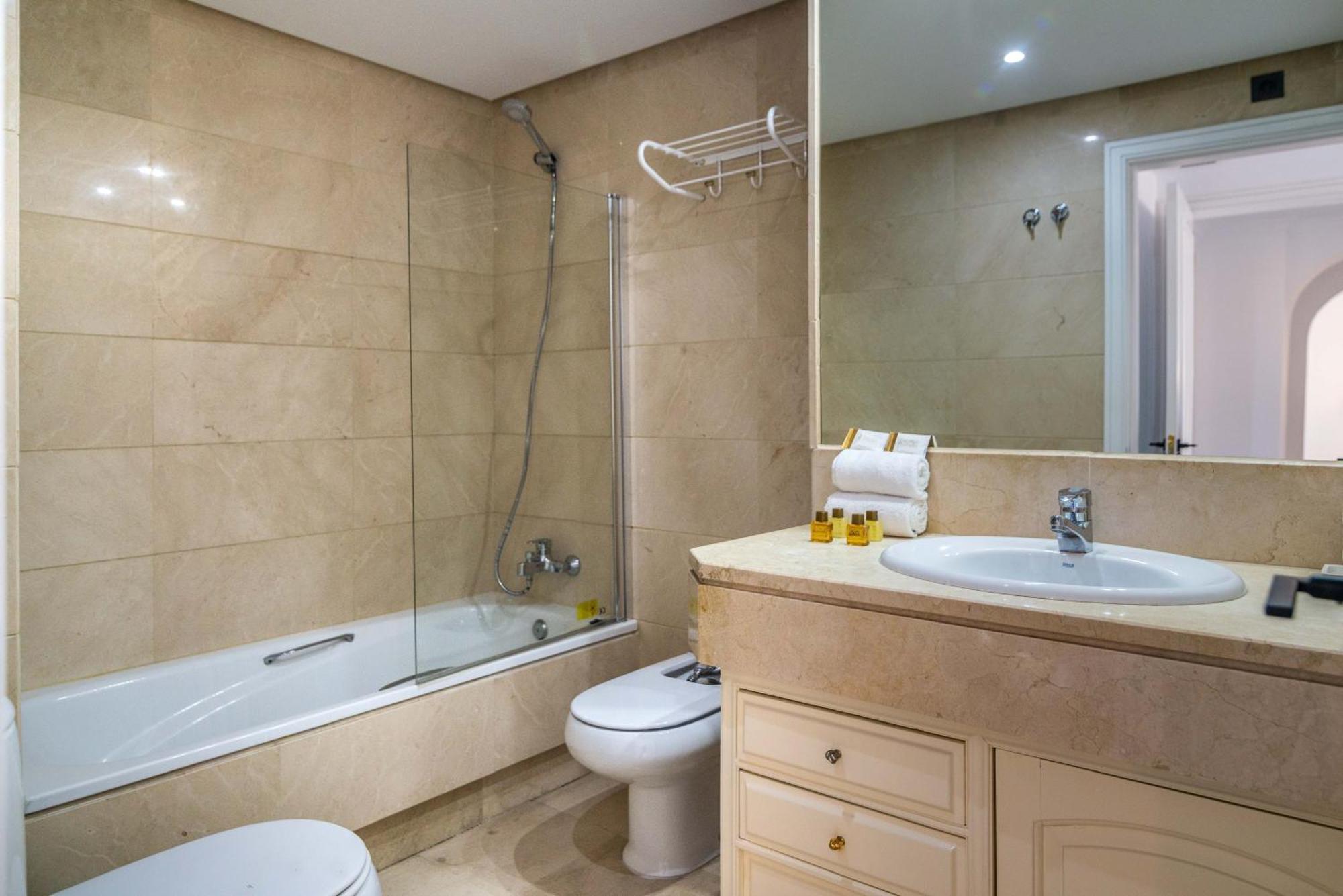Apartment Puerto Banus Piso Con Piscina, Garaje Y Padel *